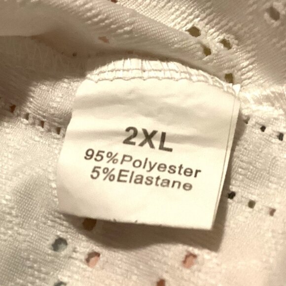 Women's White Sleeveless Top Size 2XL Eyelets Vacation V-Neck - Picture 6 of 6